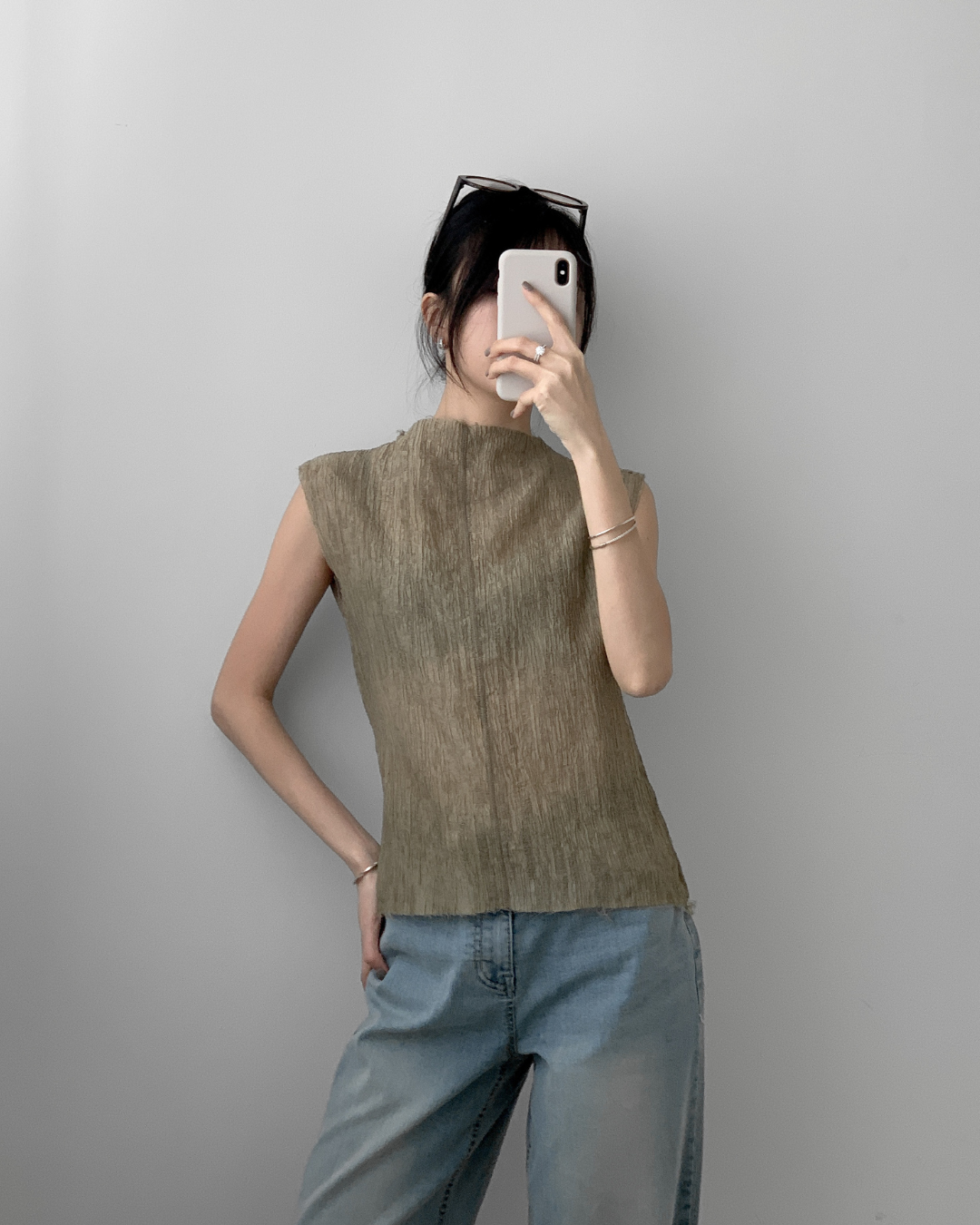 Straight Grain Raw Hem Textured Top