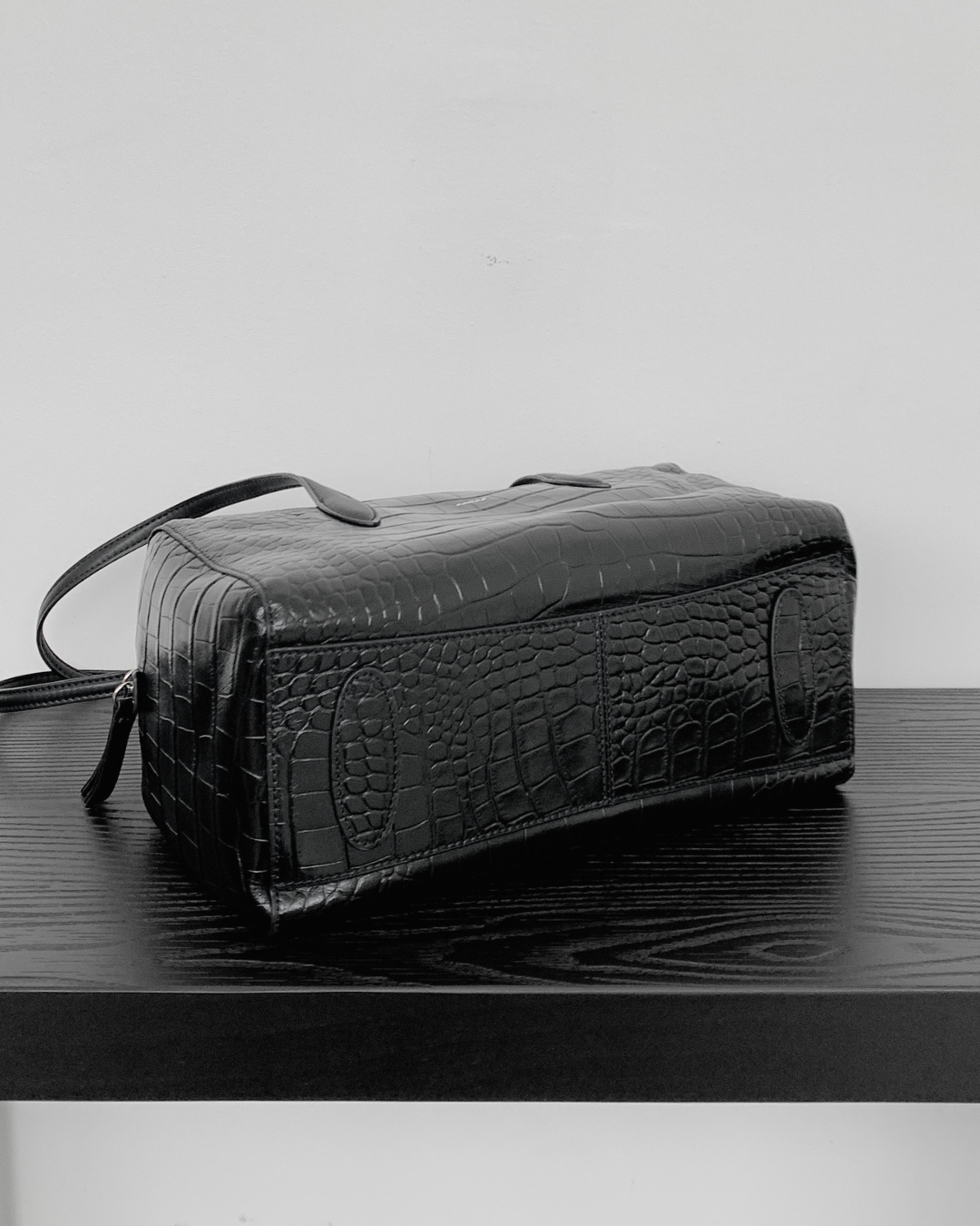 Croc-effect Cowhide Shoulder Bag