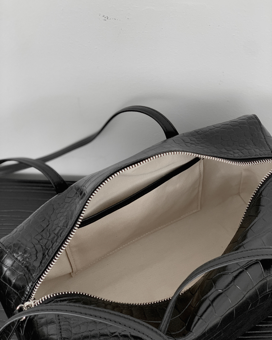 Croc-effect Cowhide Shoulder Bag