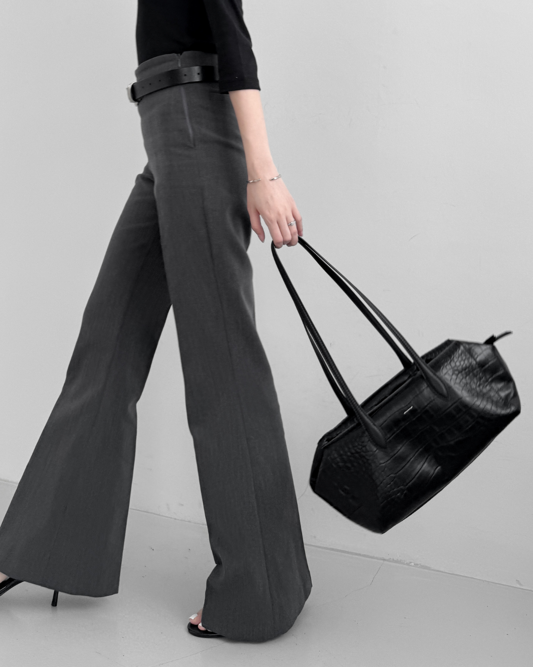 Croc-effect Cowhide Shoulder Bag