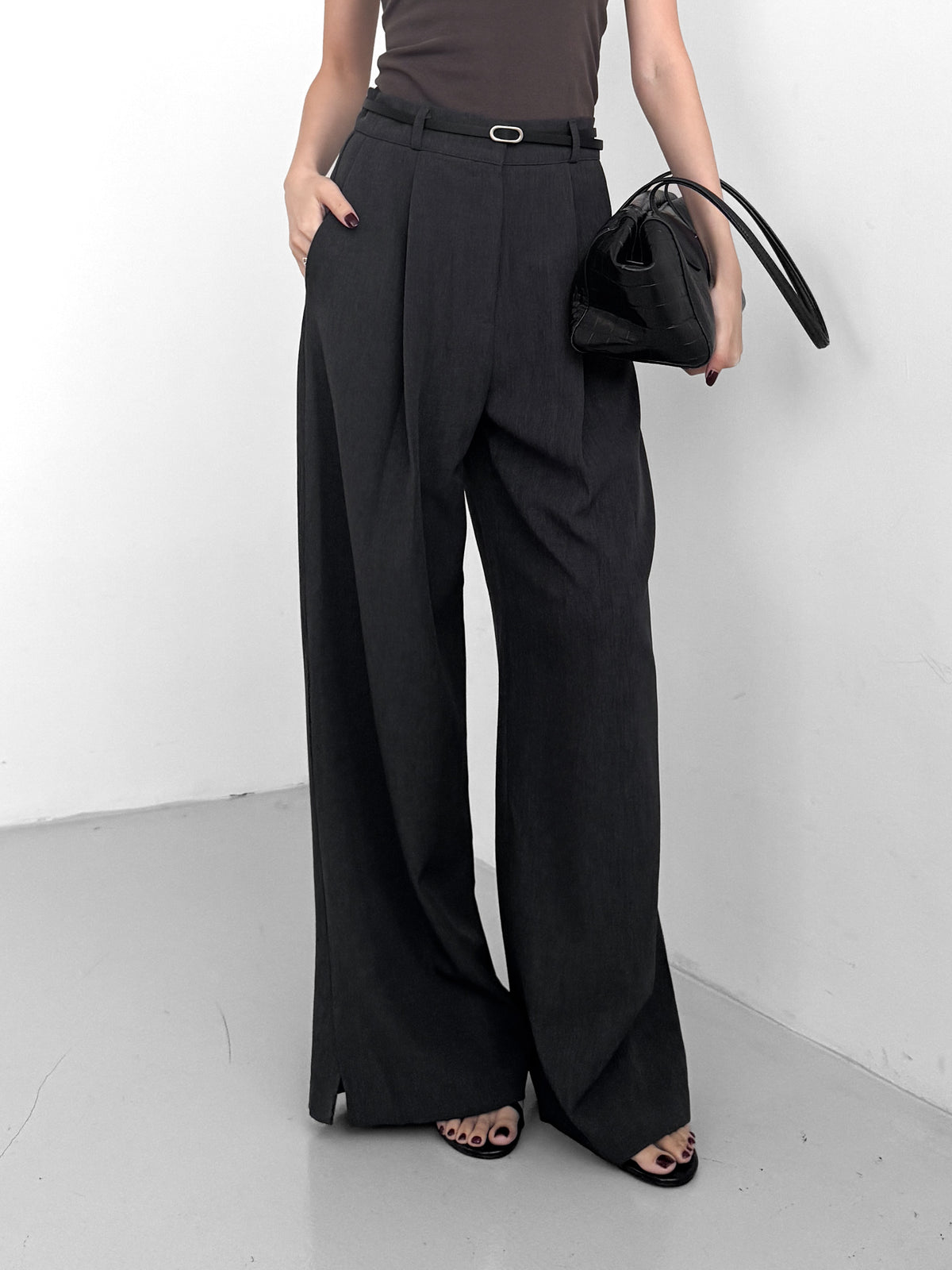 Two-pleat Trousers with Belt