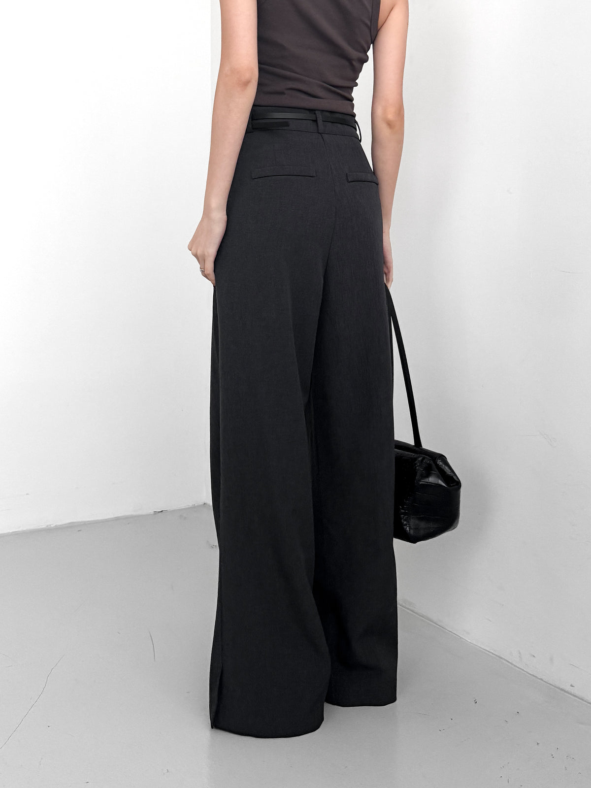 Two-pleat Trousers with Belt