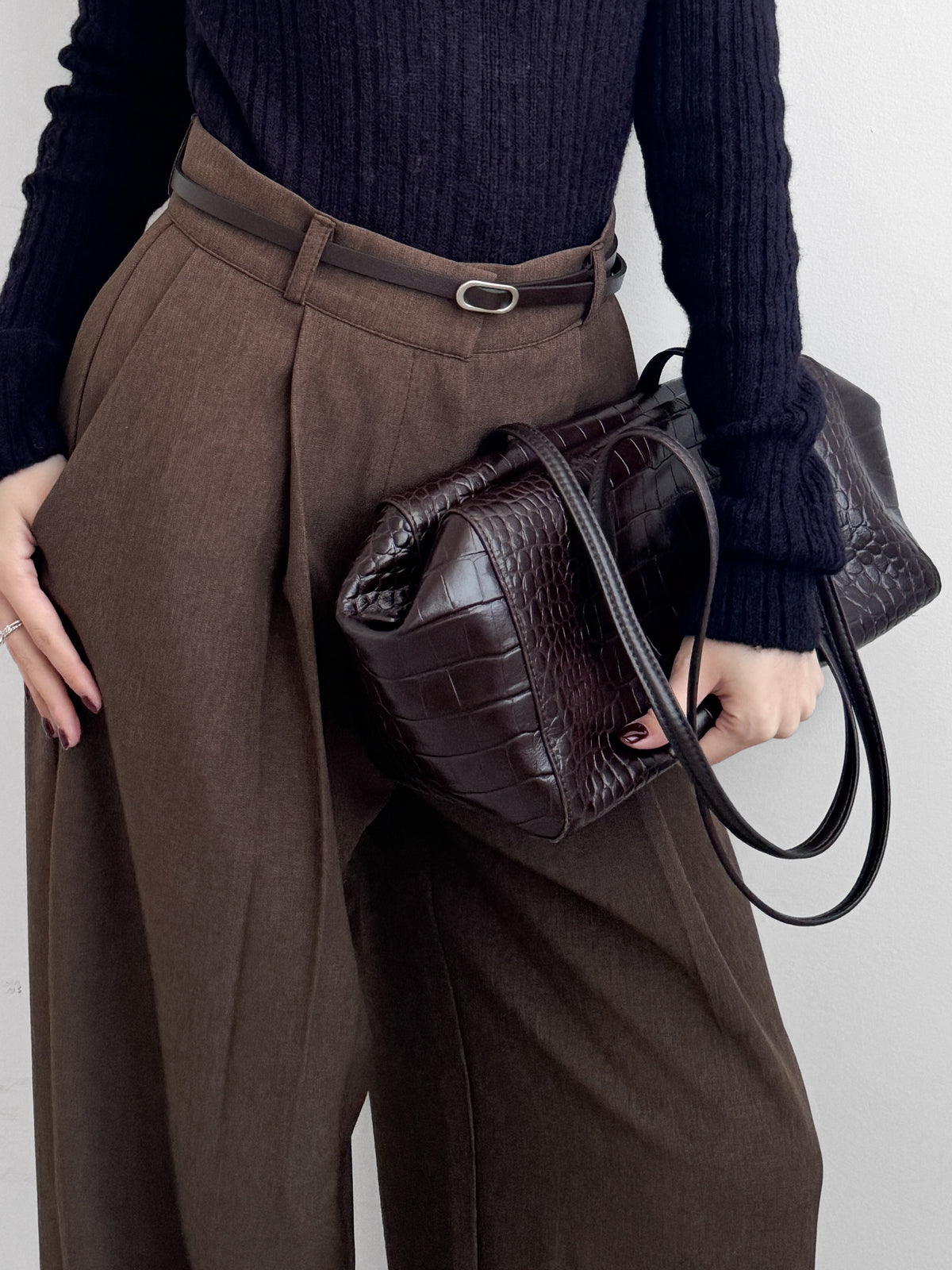 Two-pleat Trousers with Belt